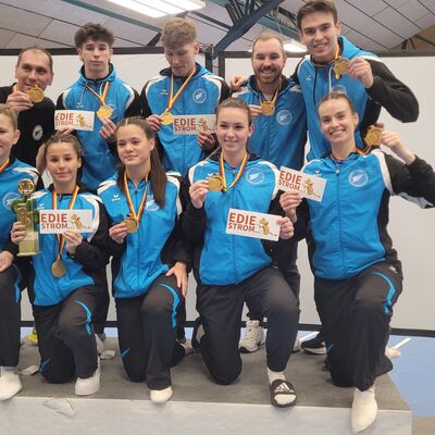 Bild vergr&ouml;&szlig;ern: Bundesmeister Trampolin TG DIetzenbach